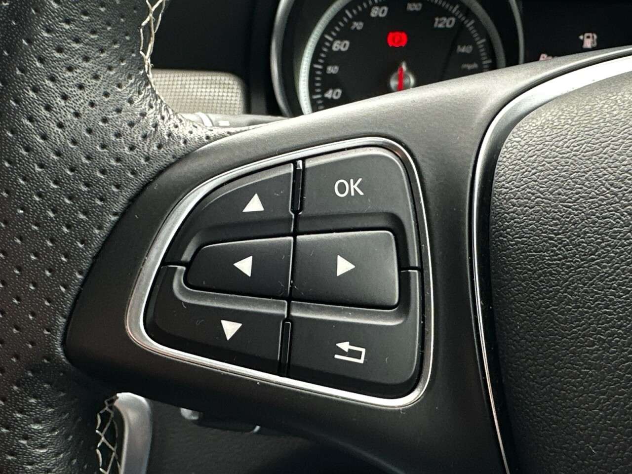 2017 MERCEDES-BENZ 180 2017 MERCEDES-BENZ 180
