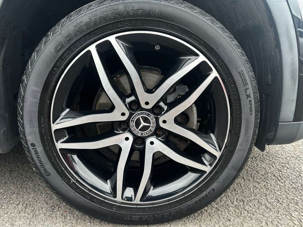 A 2019 MERCEDES-BENZ GLA 1.6 GLA180 Urban Edition SUV 5dr Petrol Manual Euro 6 (s/s) (122 ps) APPLE A 2019 MERCEDES-BENZ GLA 1.6 GLA180 Urban Edition SUV 5dr Petrol Manual Euro 6 (s/s) (122 ps) APPLE