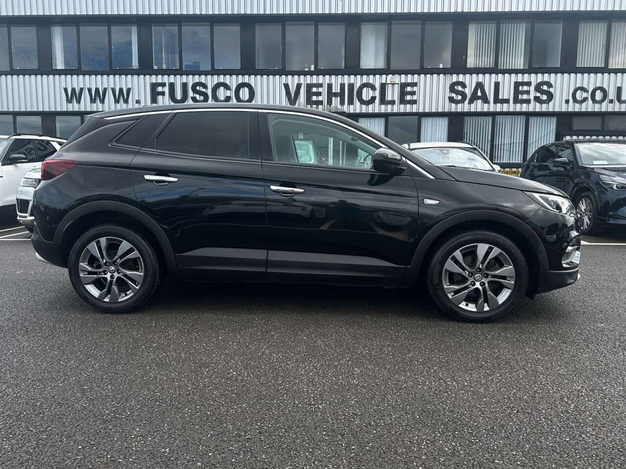 A 2019 VAUXHALL GRANDLAND X 1.2 Turbo GPF Sport Nav SUV 5dr Petrol Manual Euro 6 (s/s) (130 ps) APPLE C A 2019 VAUXHALL GRANDLAND X 1.2 Turbo GPF Sport Nav SUV 5dr Petrol Manual Euro 6 (s/s) (130 ps) APPLE C