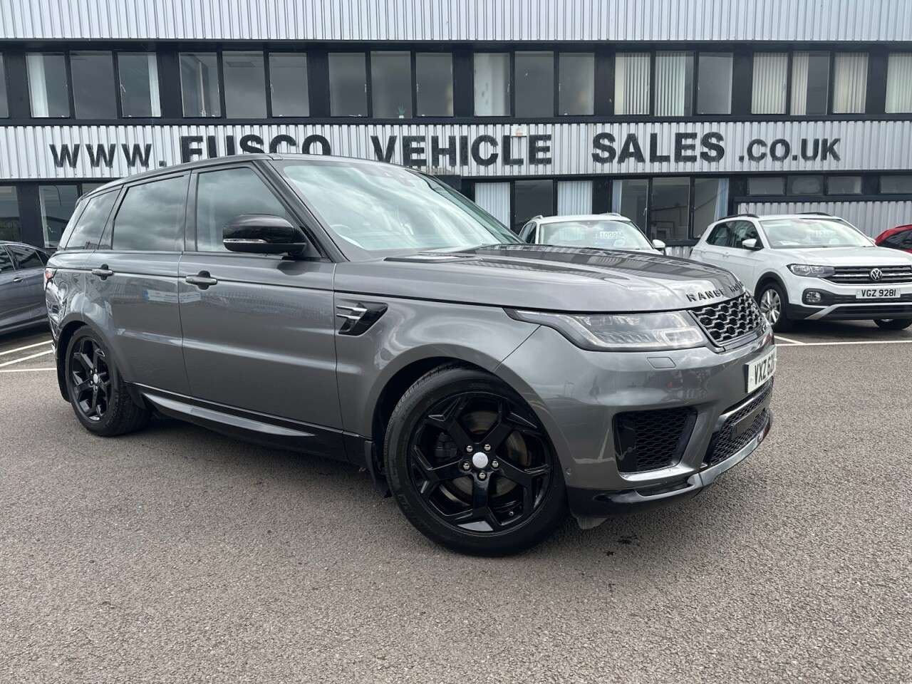 A 2018 LAND ROVER RANGE ROVER SPORT 3.0 SD V6 HSE SUV 5dr Diesel Auto 4WD Euro 6 (s/s) (306 ps) LEATHER INTERIO A 2018 LAND ROVER RANGE ROVER SPORT 3.0 SD V6 HSE SUV 5dr Diesel Auto 4WD Euro 6 (s/s) (306 ps) LEATHER INTERIO
