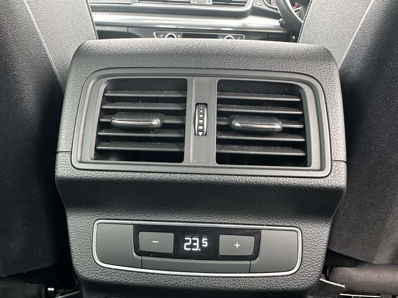 2022 AUDI Q5 2022 AUDI Q5
