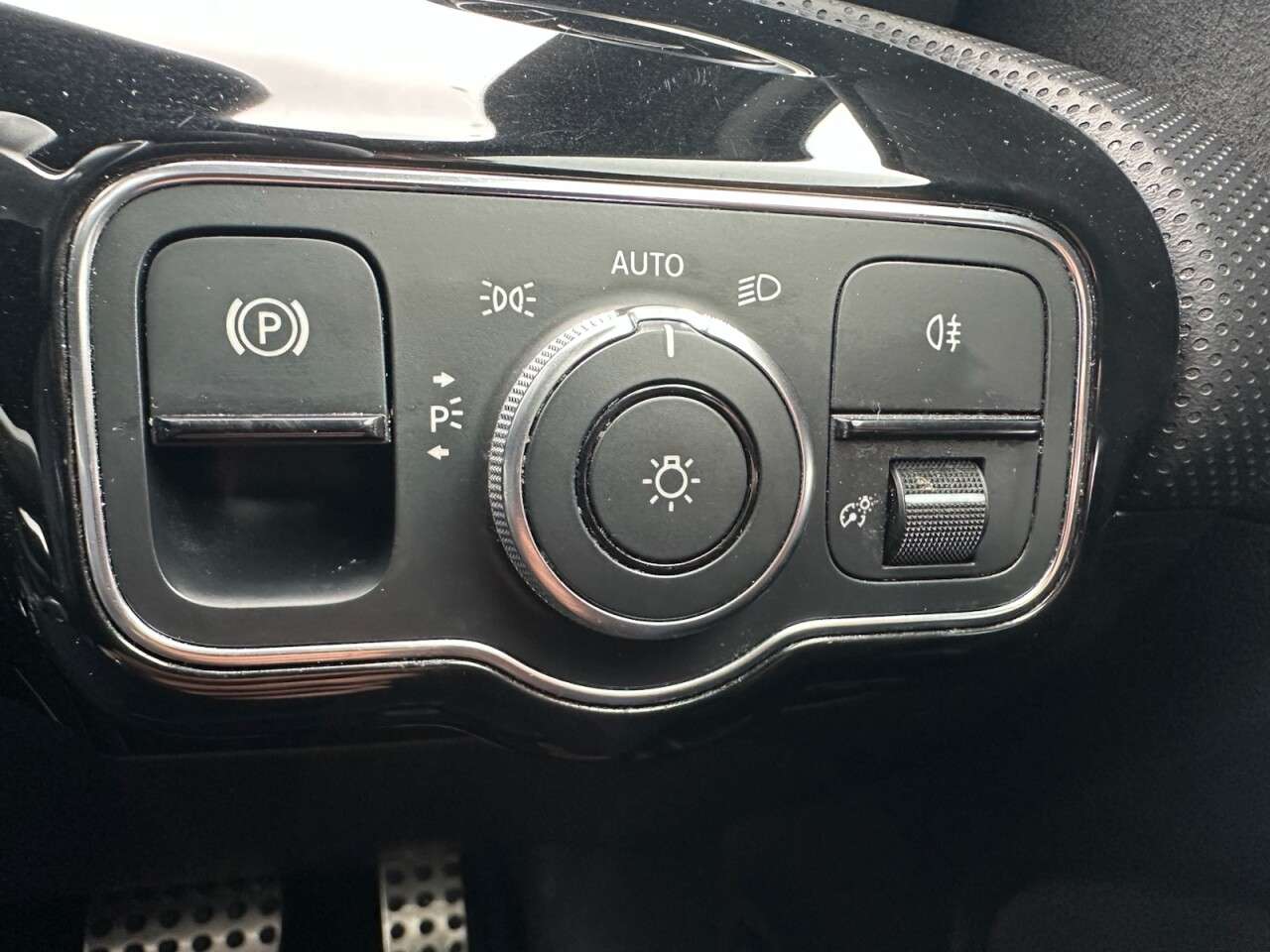 2019 MERCEDES-BENZ A CLASS 2019 MERCEDES-BENZ A CLASS