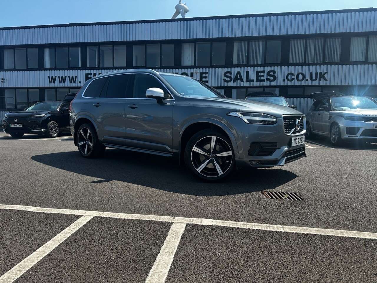 A 2017 VOLVO XC90 2.0 D5 PowerPulse R-Design SUV 5dr Diesel Auto 4WD Euro 6 (s/s) (235 ps) 7 A 2017 VOLVO XC90 2.0 D5 PowerPulse R-Design SUV 5dr Diesel Auto 4WD Euro 6 (s/s) (235 ps) 7