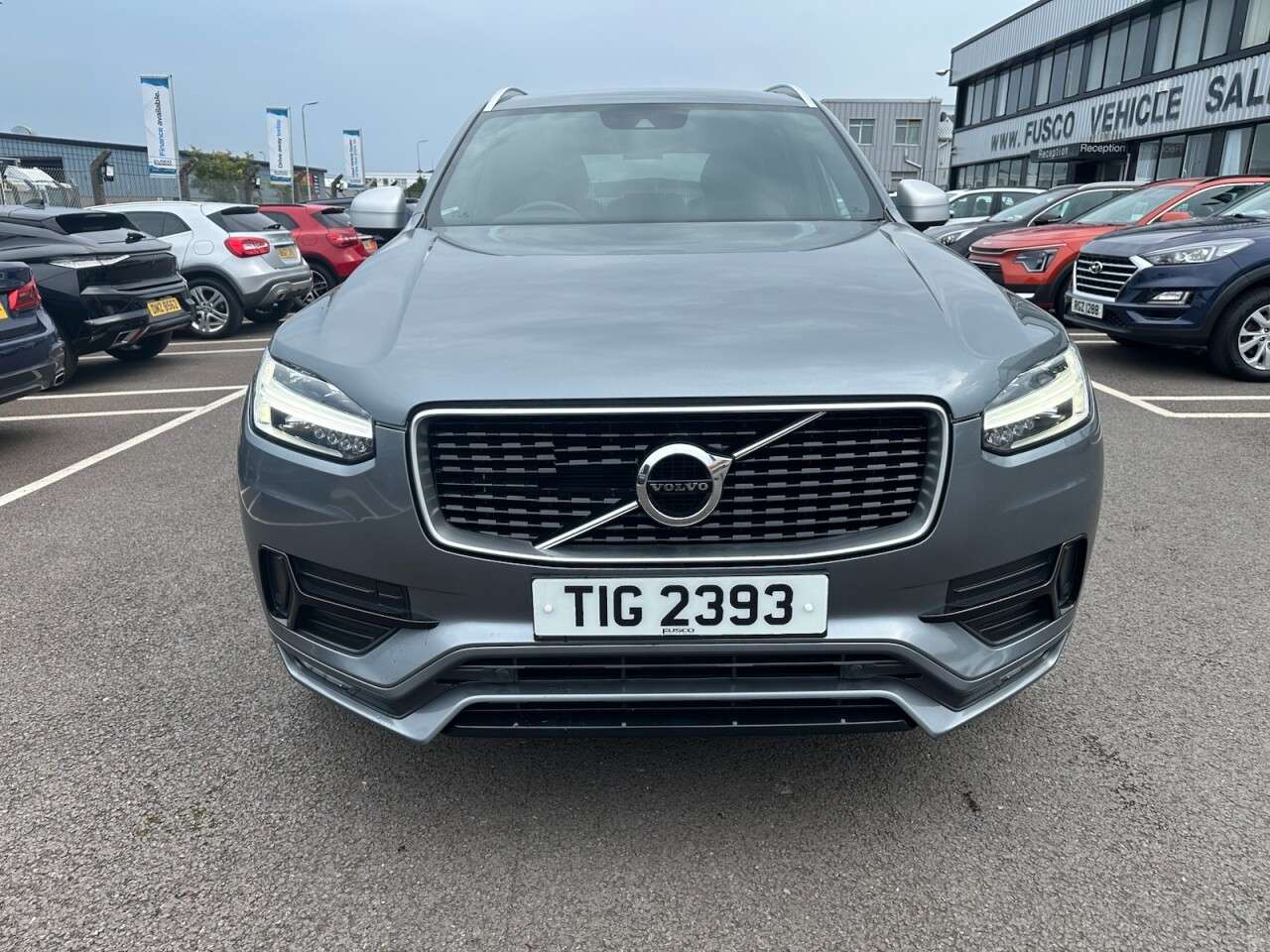 A 2017 VOLVO XC90 2.0 D5 PowerPulse R-Design SUV 5dr Diesel Auto 4WD Euro 6 (s/s) (235 ps) 7 A 2017 VOLVO XC90 2.0 D5 PowerPulse R-Design SUV 5dr Diesel Auto 4WD Euro 6 (s/s) (235 ps) 7