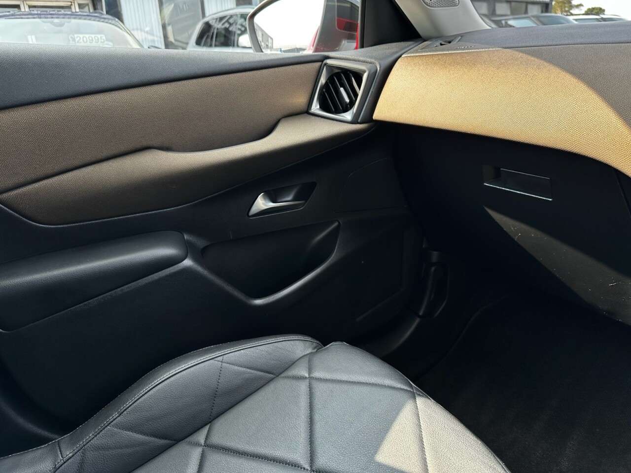 2019 DS AUTOMOBILES DS 3 2019 DS AUTOMOBILES DS 3