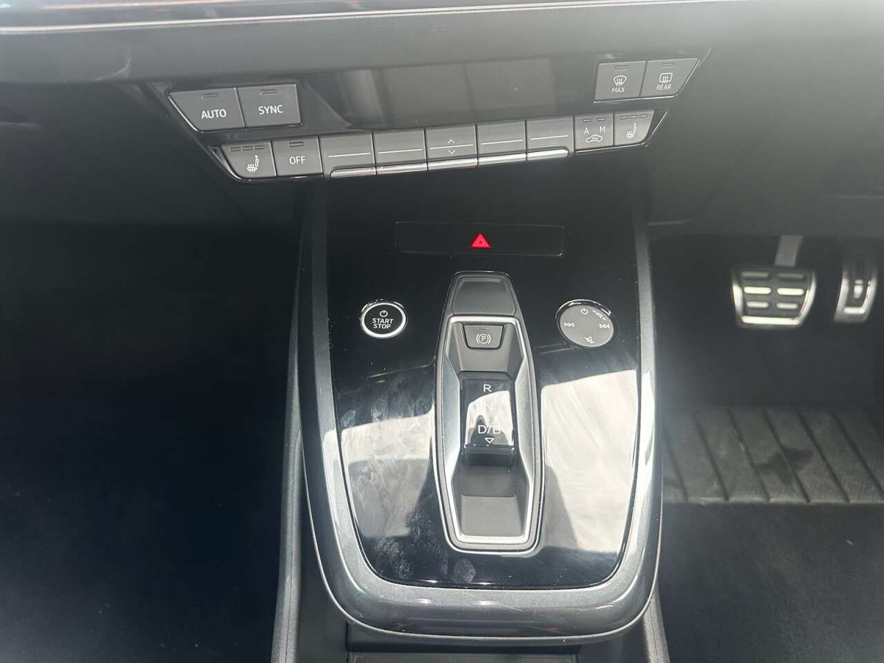 2023 AUDI Q4 E-TRON 2023 AUDI Q4 E-TRON
