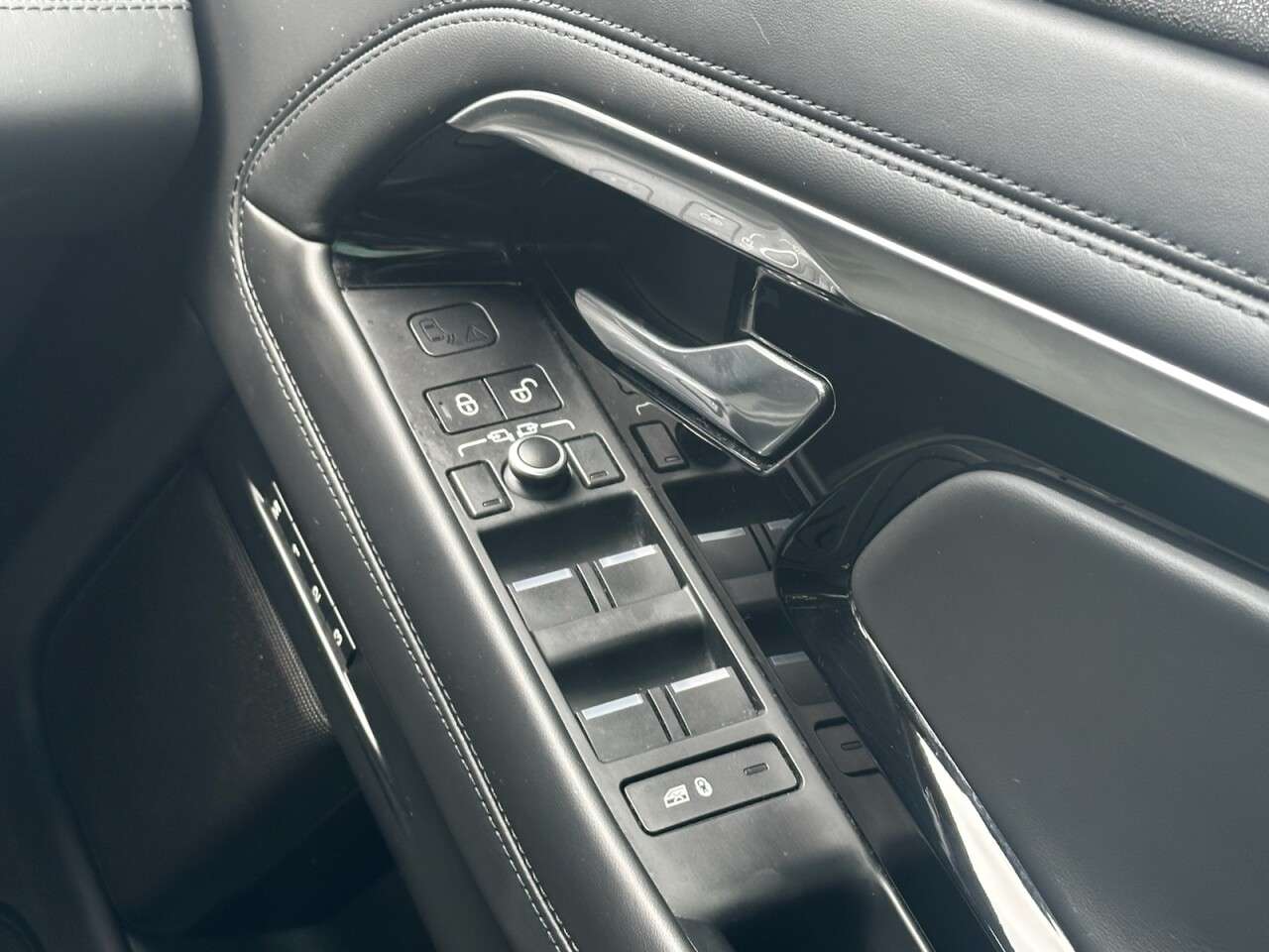 2020 LAND ROVER RANGE ROVER EVOQUE 2020 LAND ROVER RANGE ROVER EVOQUE