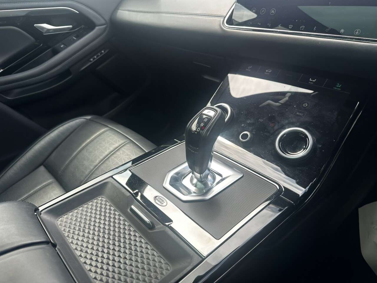 2020 LAND ROVER RANGE ROVER EVOQUE 2020 LAND ROVER RANGE ROVER EVOQUE