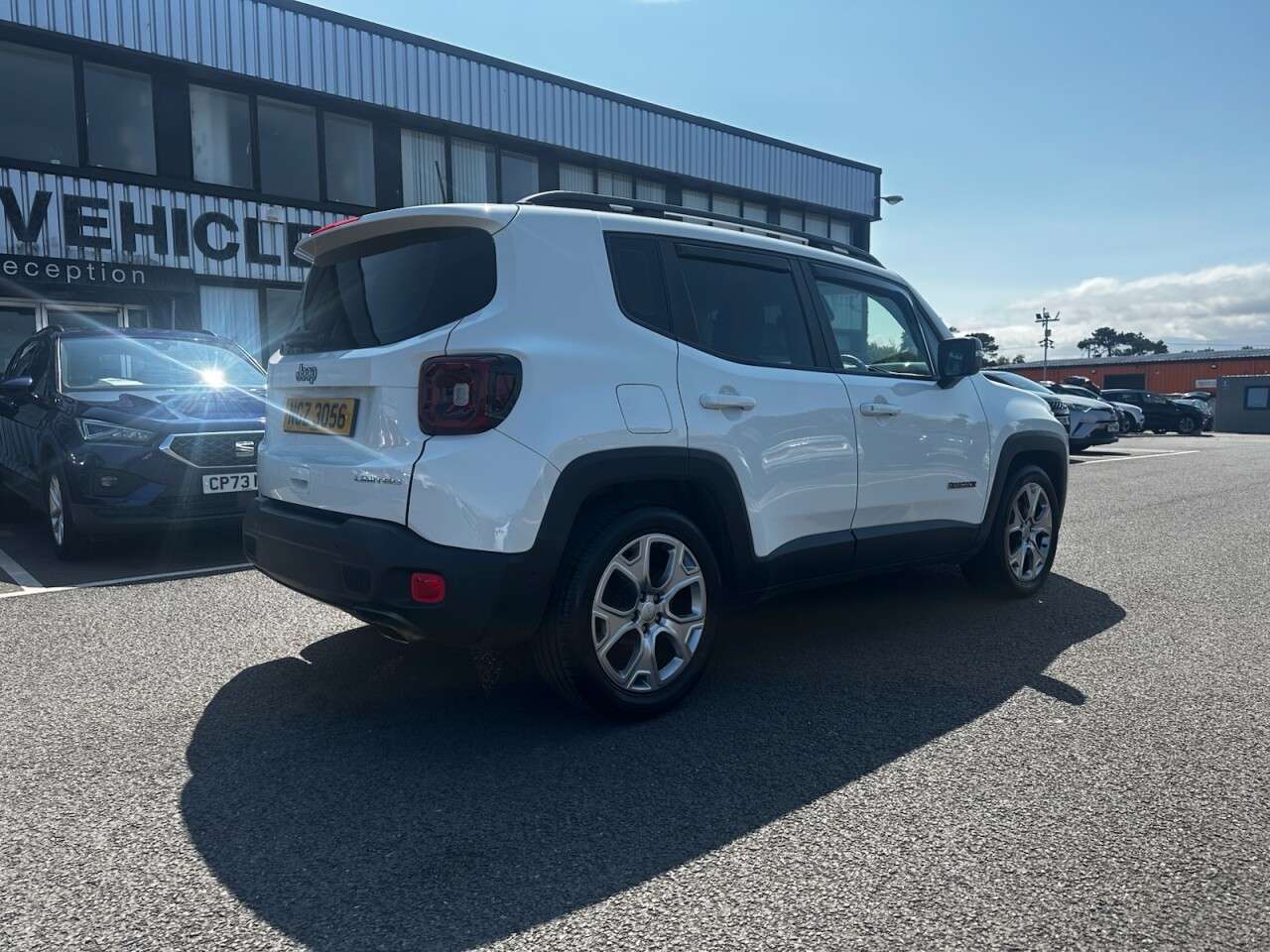 A 2019 JEEP RENEGADE 1.3 GSE T4 Limited SUV 5dr Petrol DDCT Euro 6 (s/s) (150 ps) GOOD SERVICE H A 2019 JEEP RENEGADE 1.3 GSE T4 Limited SUV 5dr Petrol DDCT Euro 6 (s/s) (150 ps) GOOD SERVICE H