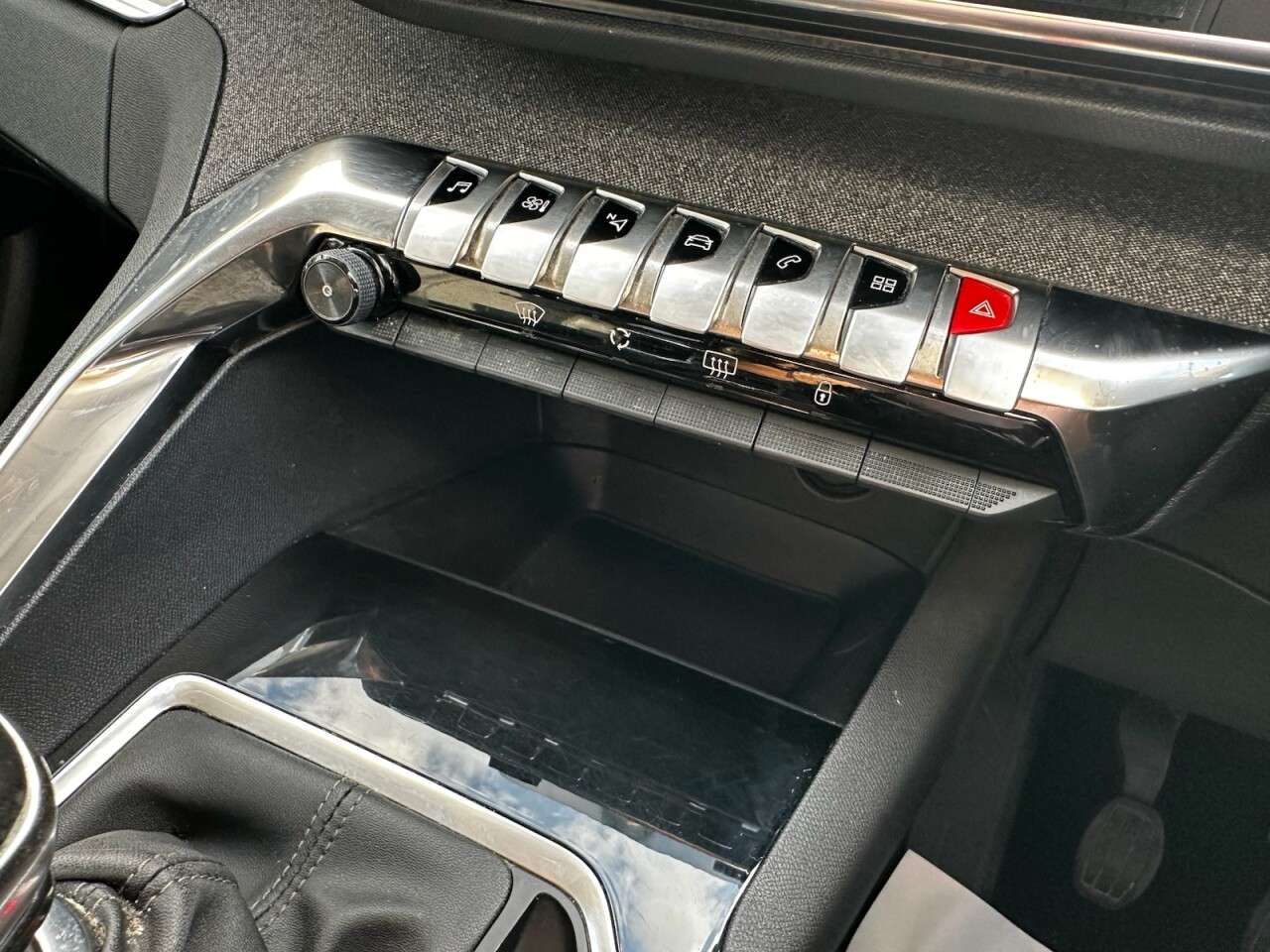 2018 PEUGEOT 5008 2018 PEUGEOT 5008