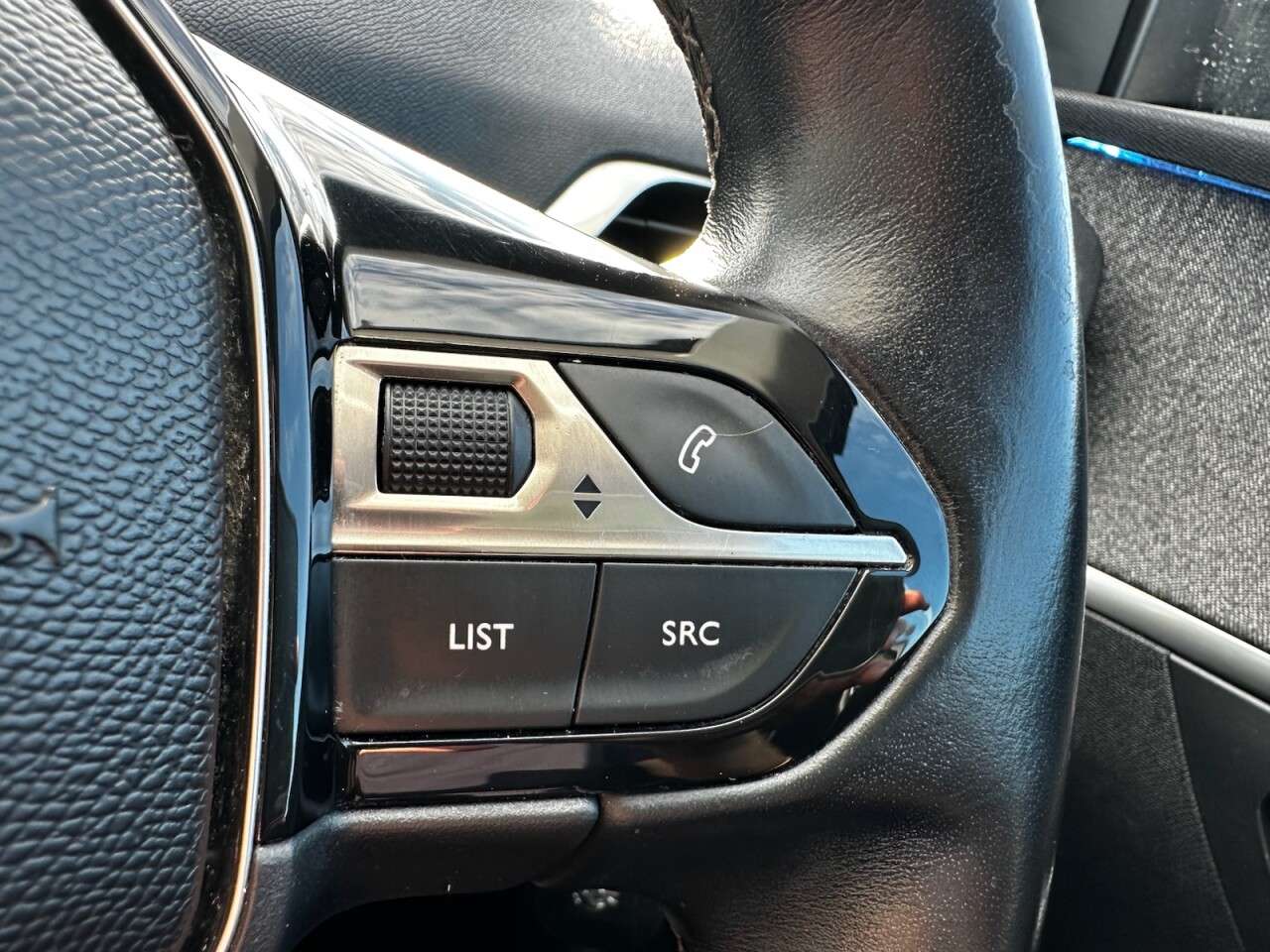 2018 PEUGEOT 5008 2018 PEUGEOT 5008