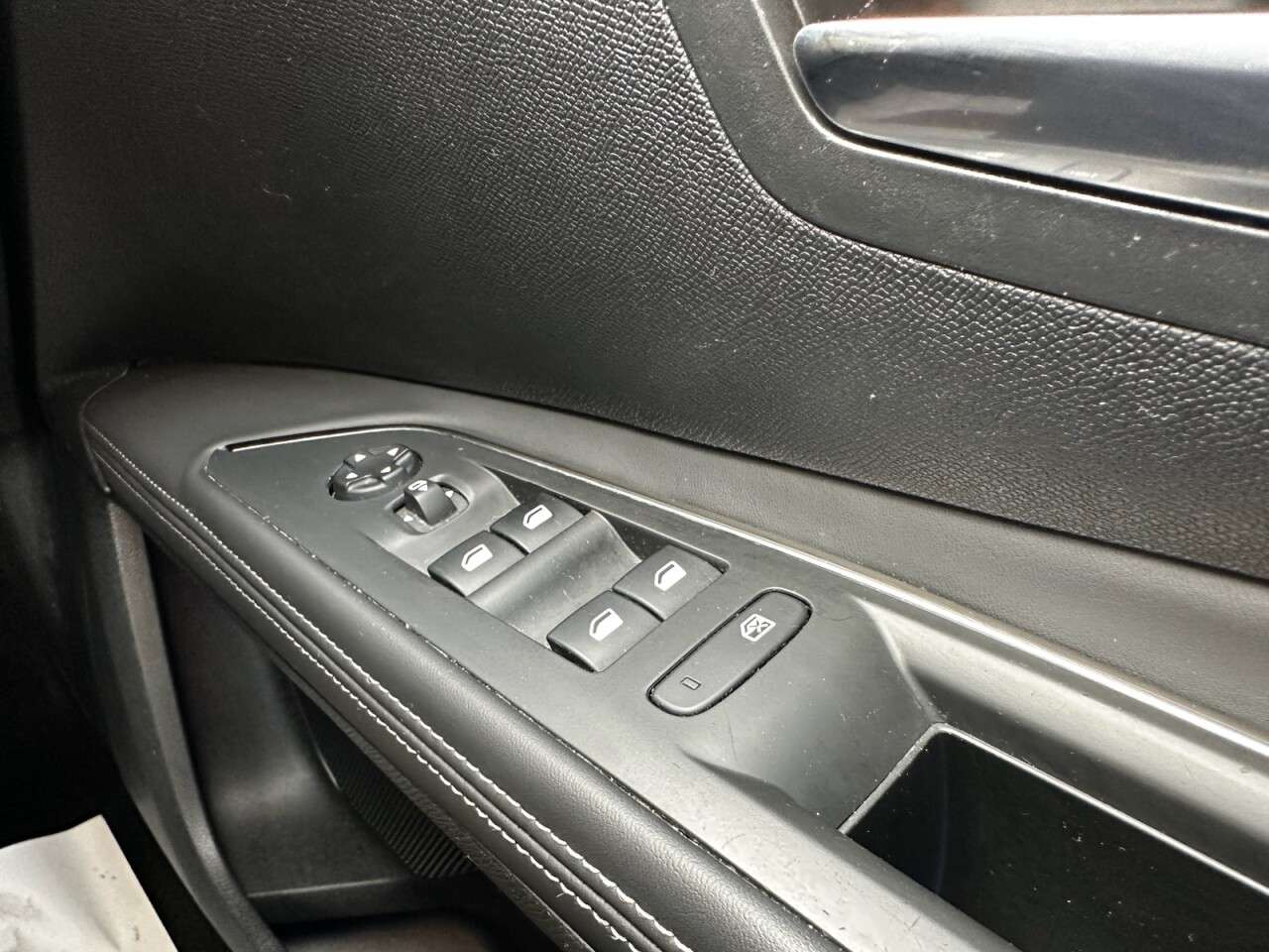 2018 PEUGEOT 5008 2018 PEUGEOT 5008