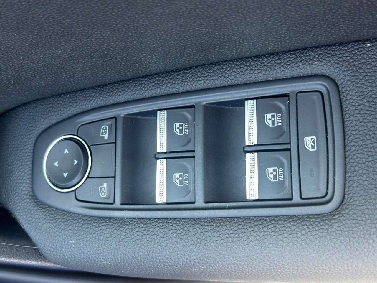 2023 RENAULT CAPTUR 2023 RENAULT CAPTUR