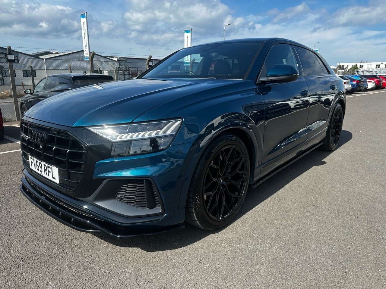 A 2020 AUDI Q8 3.0 TDI V6 50 S line SUV 5dr Diesel Tiptronic quattro Euro 6 (s/s) (286 ps) A 2020 AUDI Q8 3.0 TDI V6 50 S line SUV 5dr Diesel Tiptronic quattro Euro 6 (s/s) (286 ps)