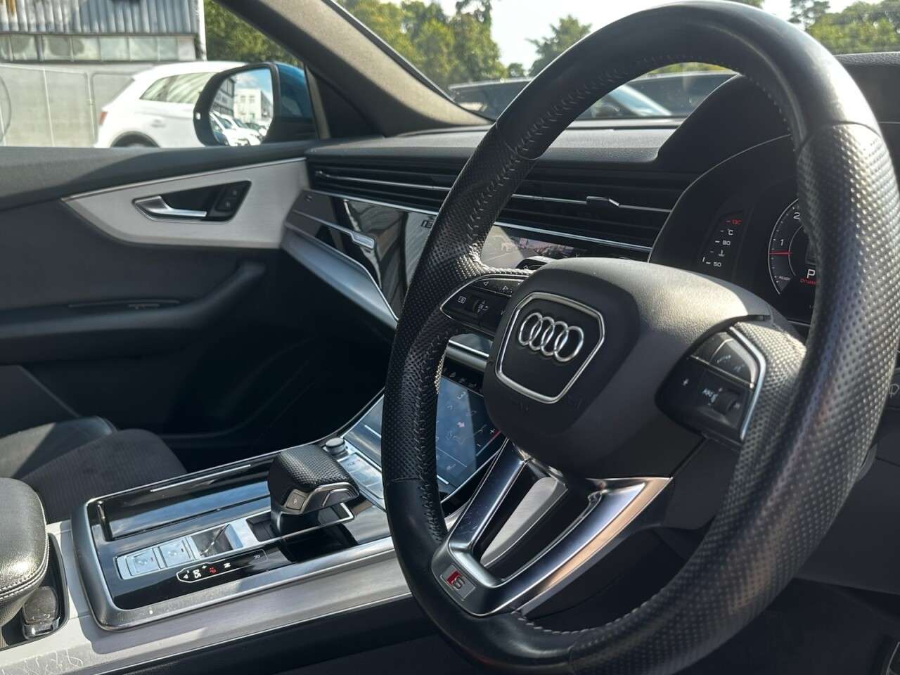 2020 AUDI Q8 2020 AUDI Q8