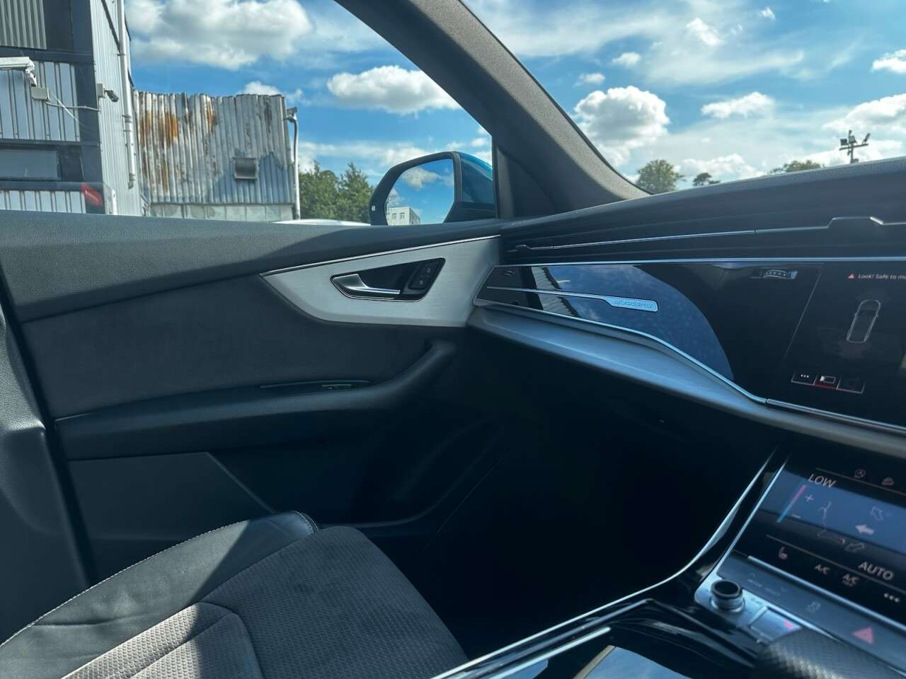 2020 AUDI Q8 2020 AUDI Q8