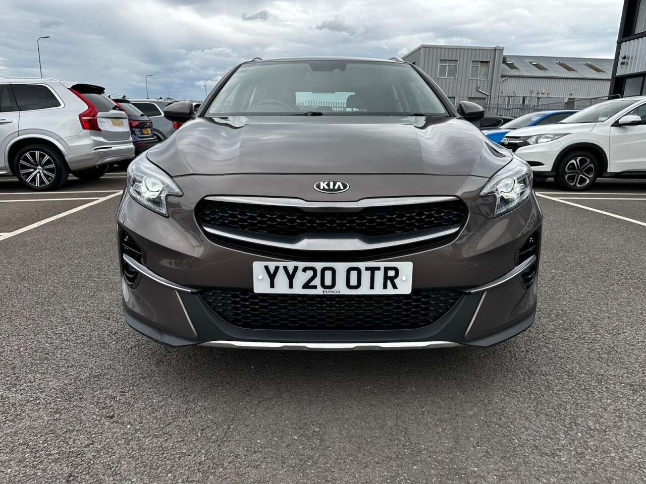 2020 KIA XCEED 2020 KIA XCEED