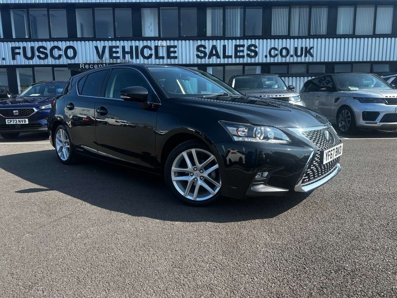 A 2017 LEXUS CT 1.8 200h Luxury Hatchback 5dr Petrol Hybrid CVT Euro 6 (s/s) (136 ps) A 2017 LEXUS CT 1.8 200h Luxury Hatchback 5dr Petrol Hybrid CVT Euro 6 (s/s) (136 ps)