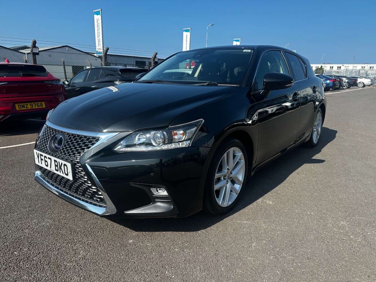 A 2017 LEXUS CT 1.8 200h Luxury Hatchback 5dr Petrol Hybrid CVT Euro 6 (s/s) (136 ps) A 2017 LEXUS CT 1.8 200h Luxury Hatchback 5dr Petrol Hybrid CVT Euro 6 (s/s) (136 ps)