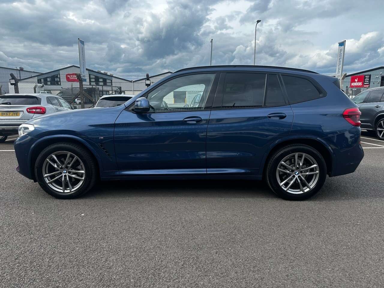 A 2019 BMW X3 2.0 20d M Sport SUV 5dr Diesel Auto xDrive Euro 6 (s/s) (190 ps) LEATHER IN A 2019 BMW X3 2.0 20d M Sport SUV 5dr Diesel Auto xDrive Euro 6 (s/s) (190 ps) LEATHER IN