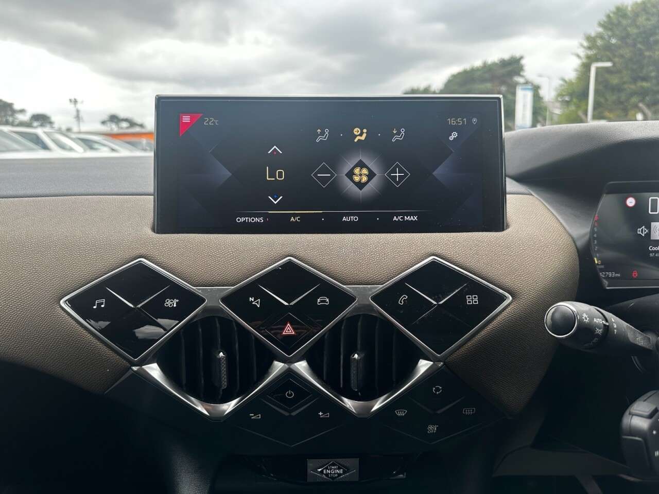 2021 DS AUTOMOBILES DS 3 2021 DS AUTOMOBILES DS 3