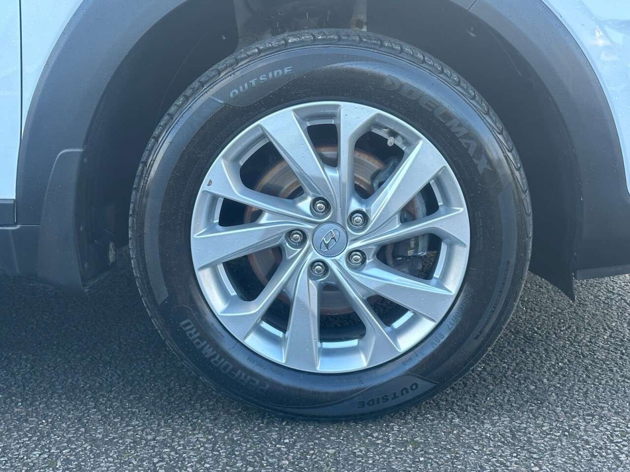 A 2019 HYUNDAI TUCSON 1.6 GDi SE Nav SUV 5dr Petrol Manual Euro 6 (s/s) (132 ps) SAT NAV, REVERSI A 2019 HYUNDAI TUCSON 1.6 GDi SE Nav SUV 5dr Petrol Manual Euro 6 (s/s) (132 ps) SAT NAV, REVERSI