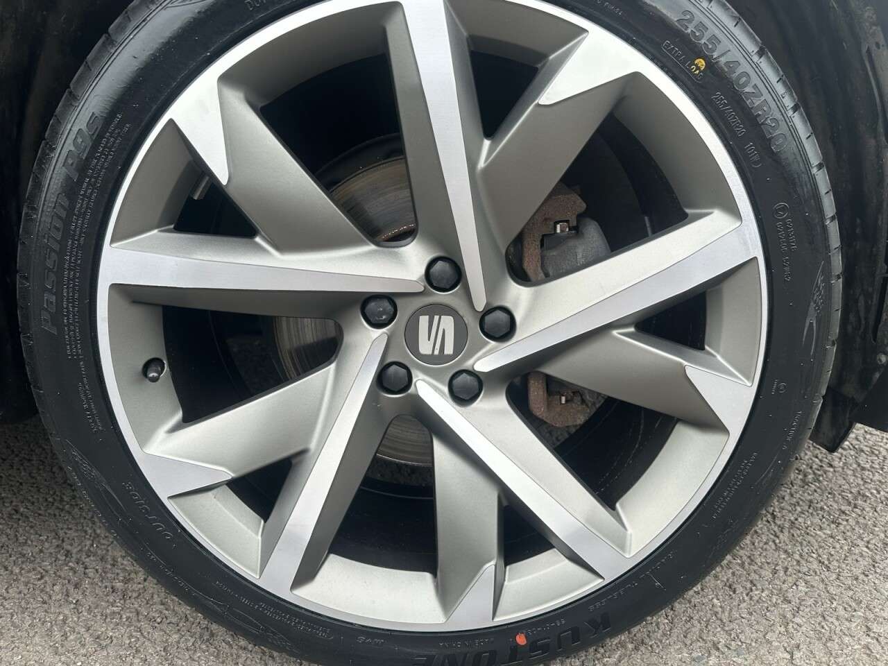 A 2020 SEAT TARRACO 1.5 TSI EVO FR Sport SUV 5dr Petrol DSG Euro 6 (s/s) (150 ps) LEATHER INTER A 2020 SEAT TARRACO 1.5 TSI EVO FR Sport SUV 5dr Petrol DSG Euro 6 (s/s) (150 ps) LEATHER INTER