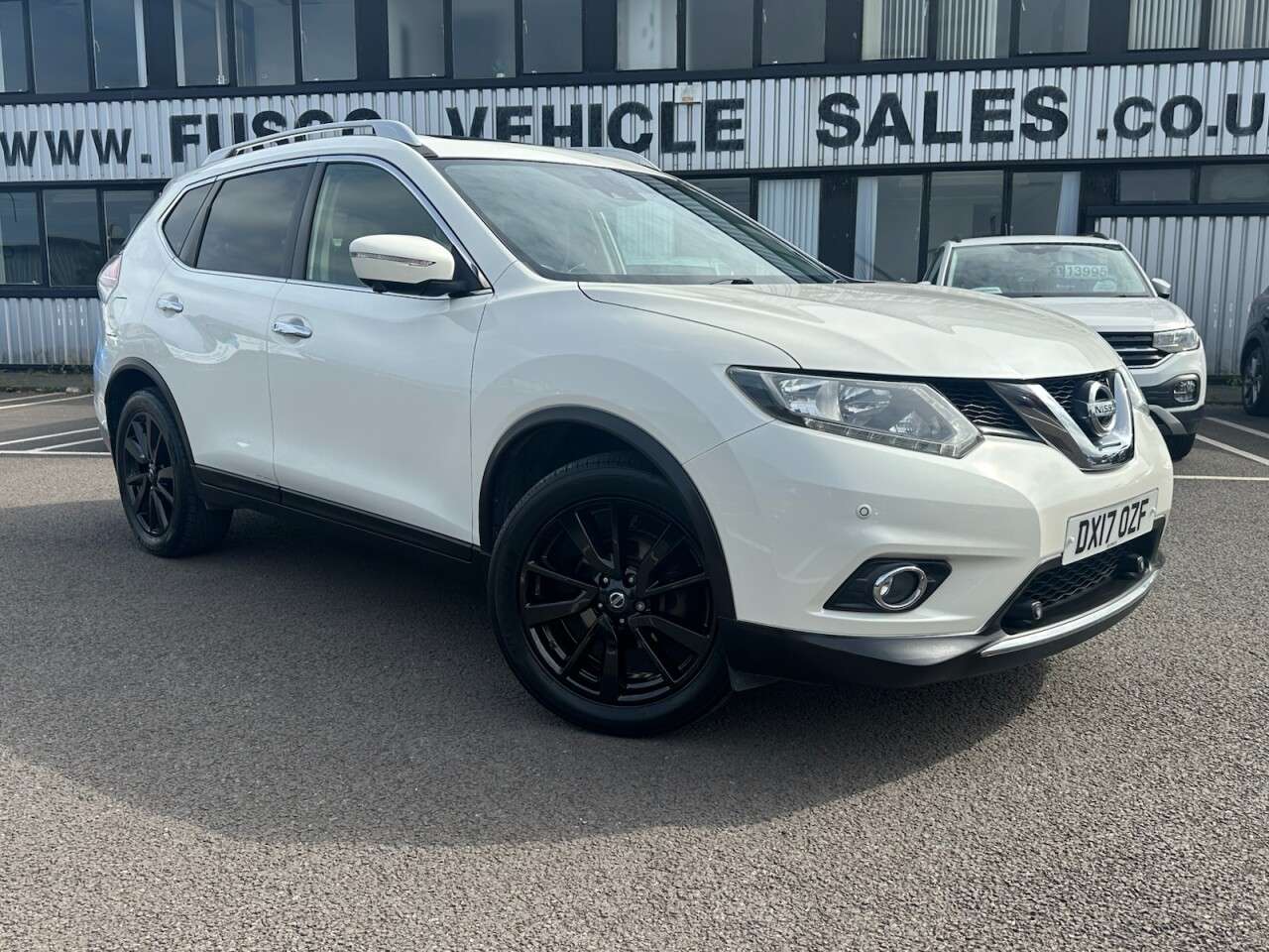 A 2017 NISSAN X-TRAIL 1.6 DIG-T N-Vision SUV 5dr Petrol Manual Euro 6 (s/s) (163 ps) PANORAMIC RO A 2017 NISSAN X-TRAIL 1.6 DIG-T N-Vision SUV 5dr Petrol Manual Euro 6 (s/s) (163 ps) PANORAMIC RO