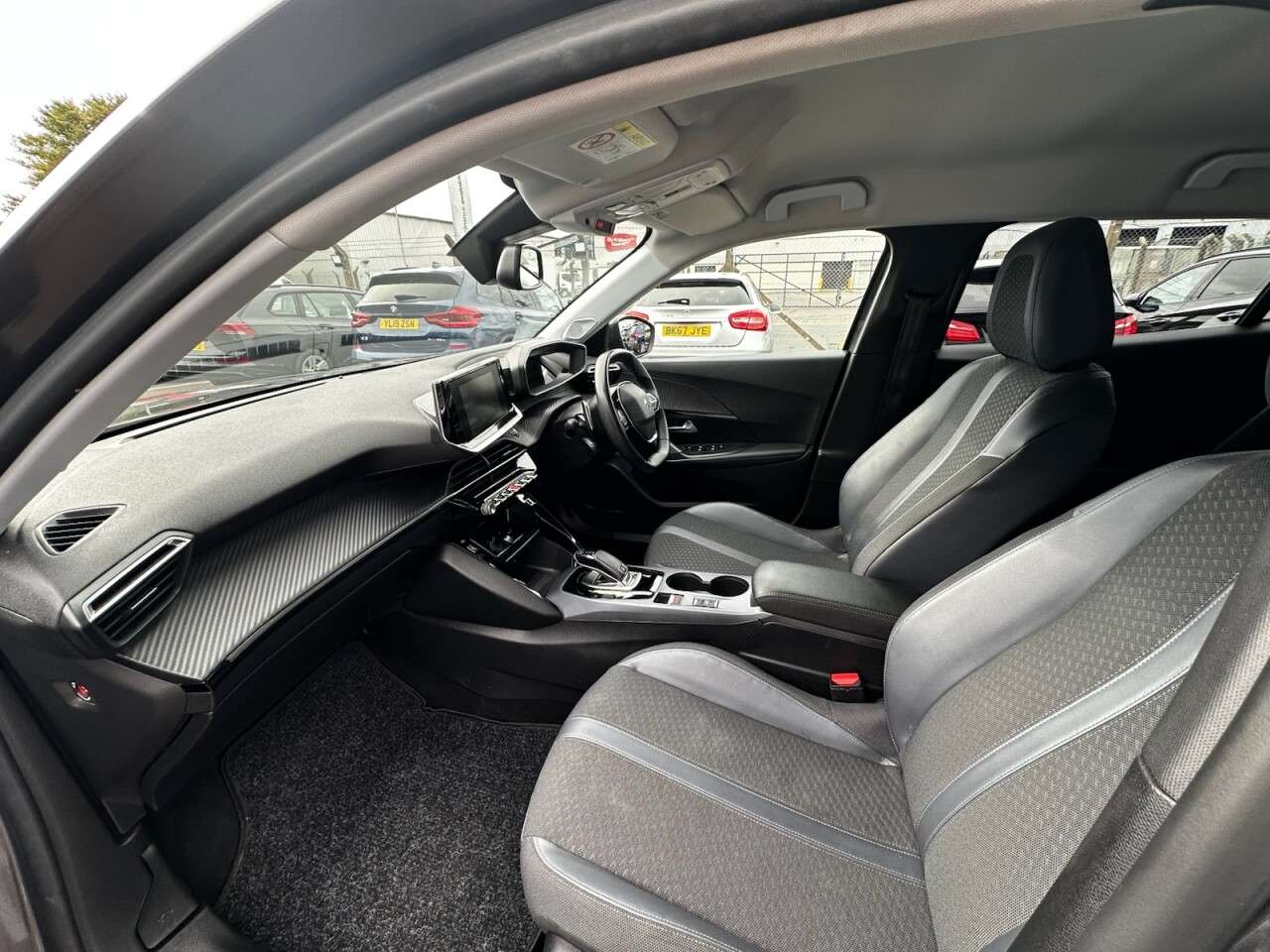 2020 PEUGEOT 2008 2020 PEUGEOT 2008