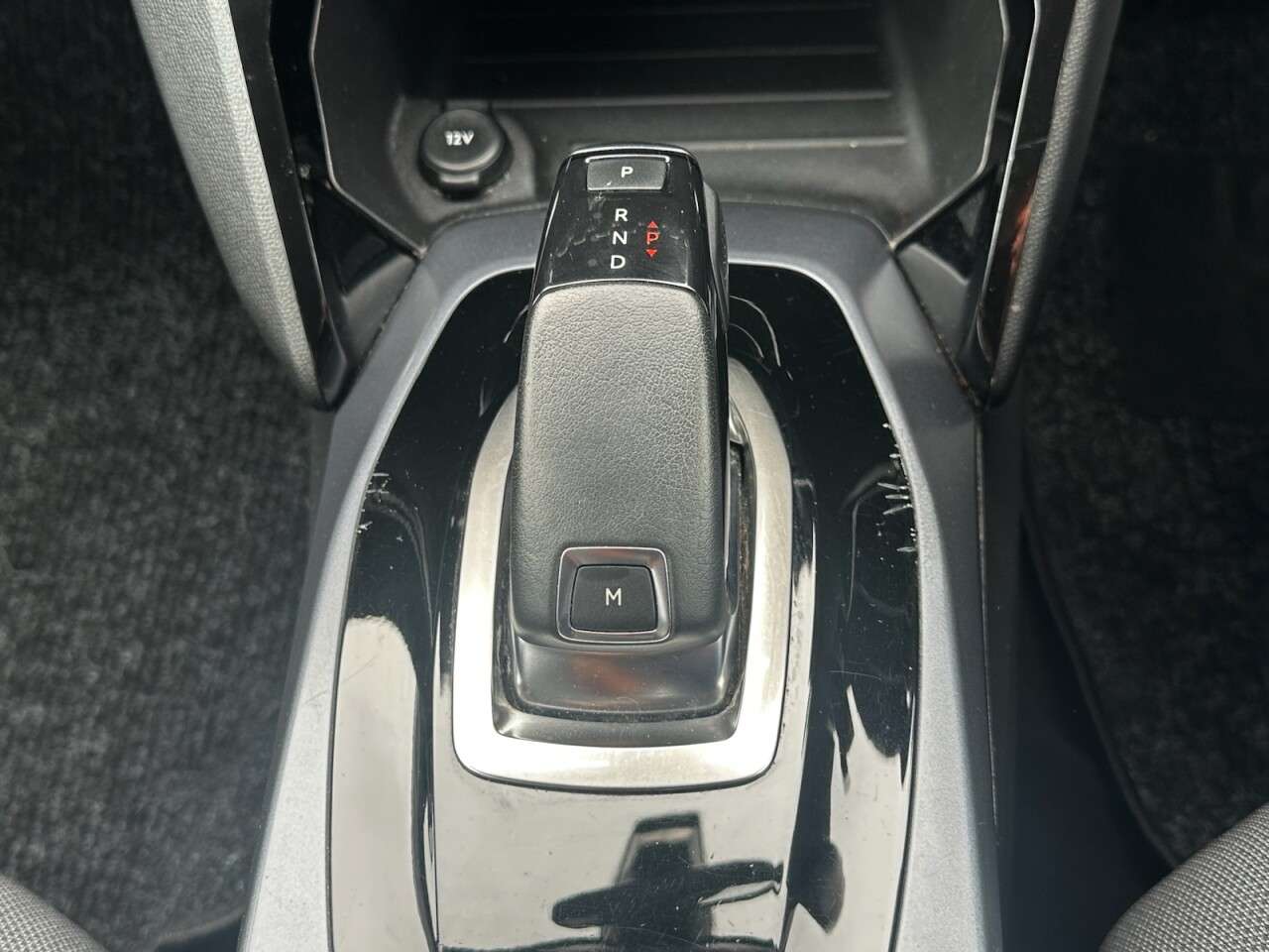 2020 PEUGEOT 2008 2020 PEUGEOT 2008