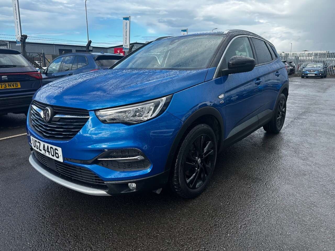 A 2021 VAUXHALL GRANDLAND X 1.2 Turbo Griffin Edition SUV 5dr Petrol Manual Euro 6 (s/s) (130 ps) SAT N A 2021 VAUXHALL GRANDLAND X 1.2 Turbo Griffin Edition SUV 5dr Petrol Manual Euro 6 (s/s) (130 ps) SAT N