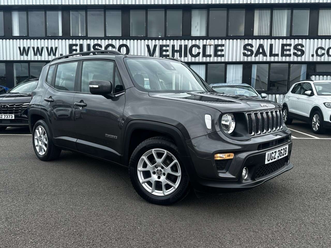 A 2021 JEEP RENEGADE 1.0 GSE T3 Longitude SUV 5dr Petrol Manual Euro 6 (s/s) (120 ps) GOOD SERVI A 2021 JEEP RENEGADE 1.0 GSE T3 Longitude SUV 5dr Petrol Manual Euro 6 (s/s) (120 ps) GOOD SERVI