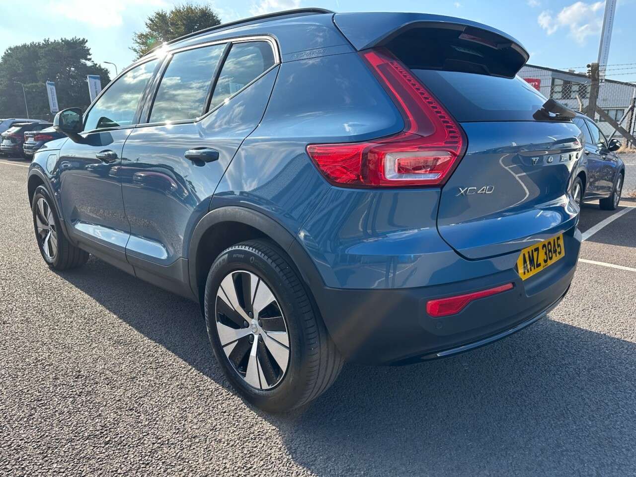 2023 VOLVO XC40 2023 VOLVO XC40