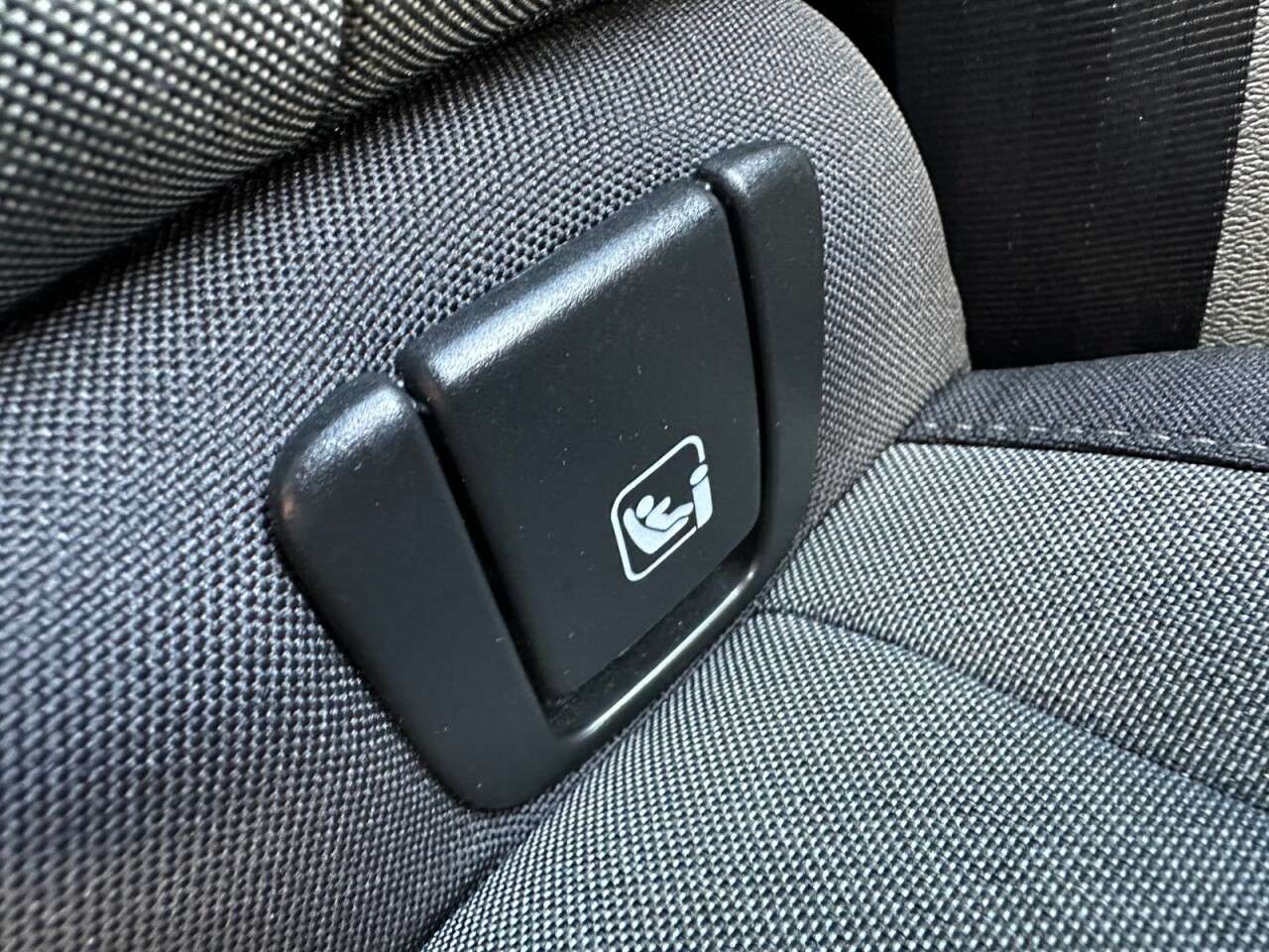 2023 VOLVO XC40 2023 VOLVO XC40