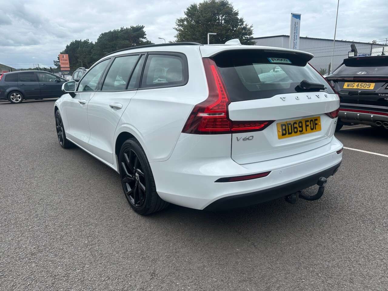2020 VOLVO V60 2020 VOLVO V60
