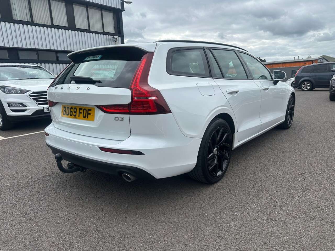 2020 VOLVO V60 2020 VOLVO V60