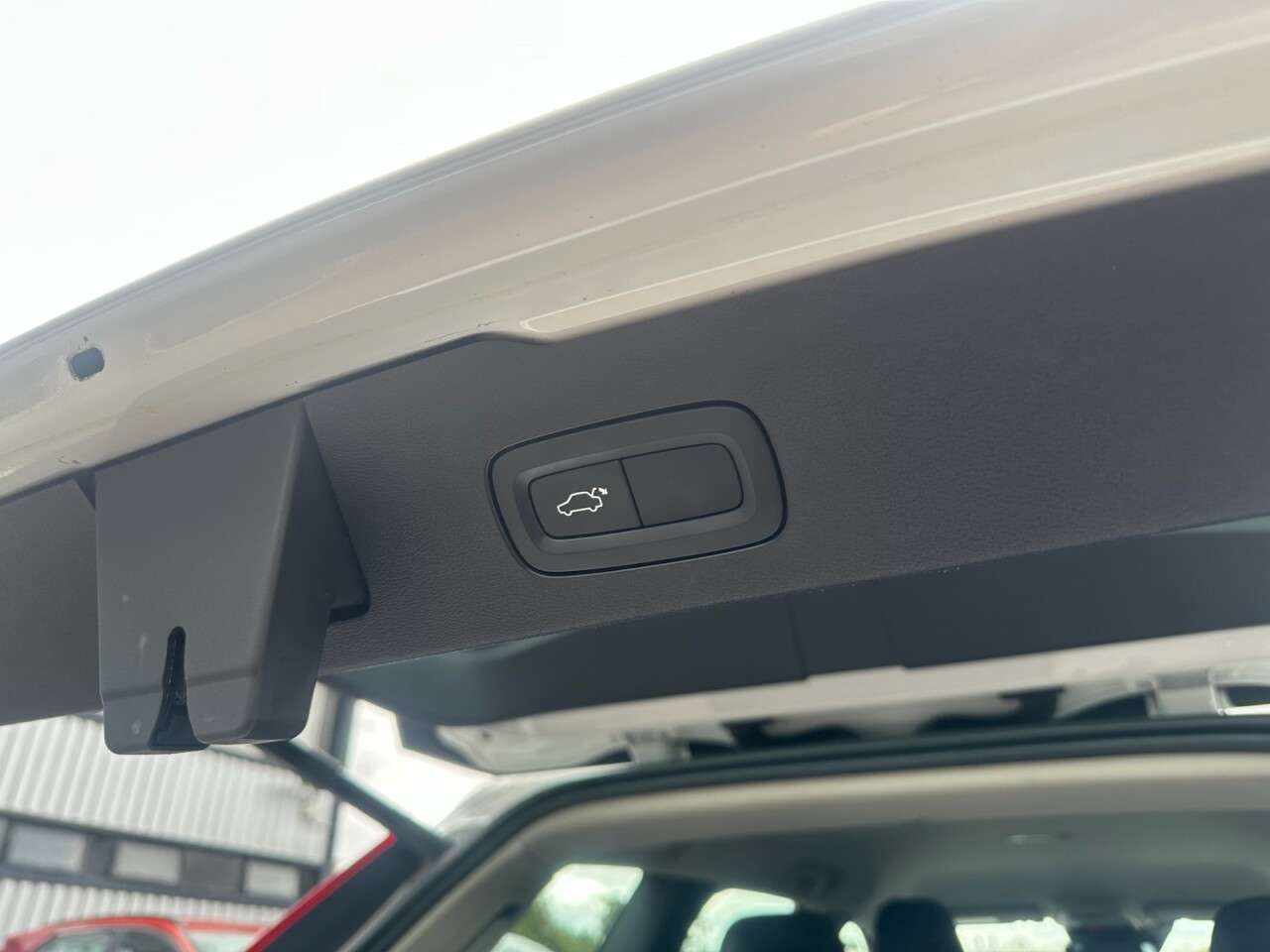 2020 VOLVO V60 2020 VOLVO V60