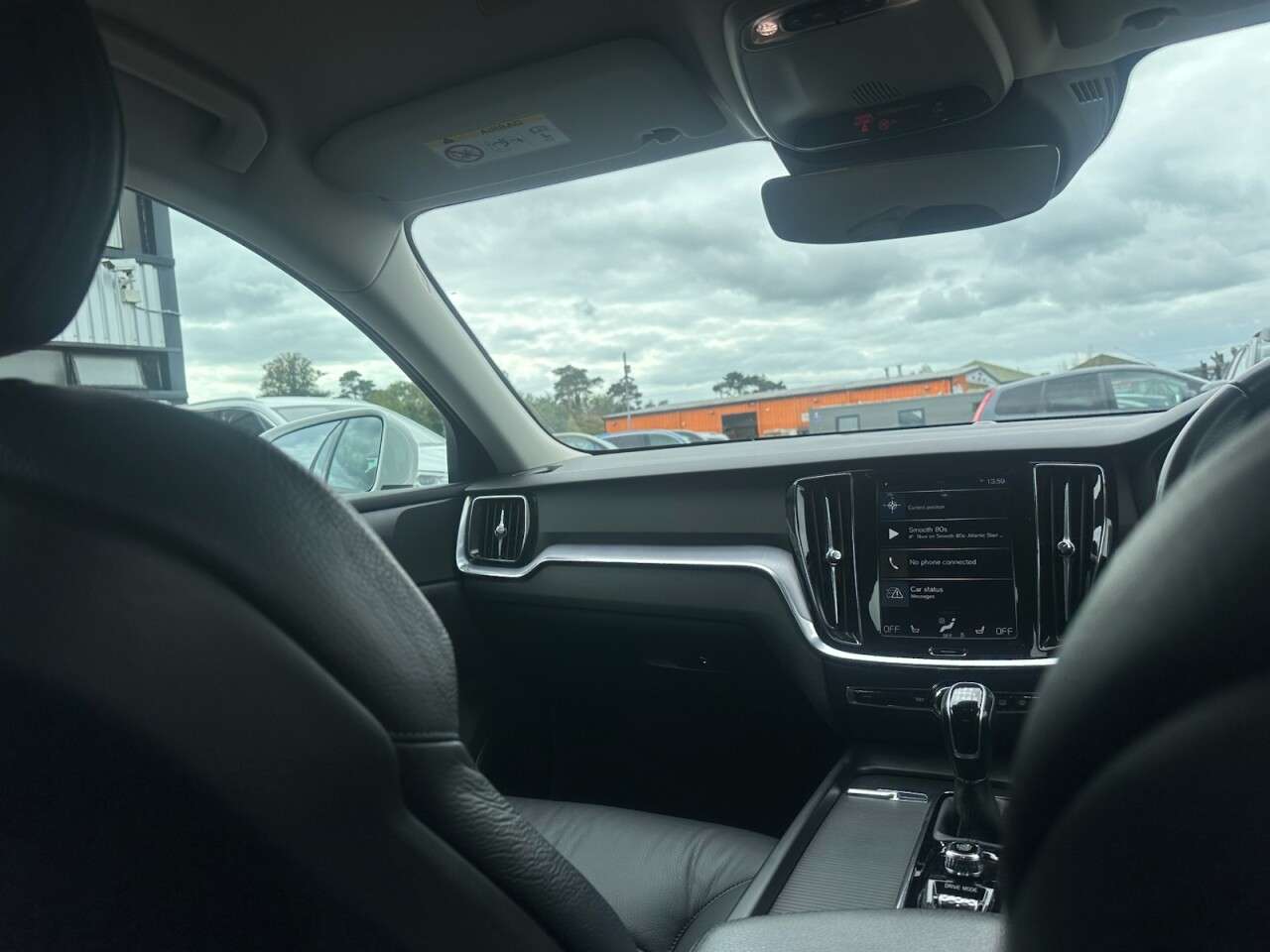 2020 VOLVO V60 2020 VOLVO V60