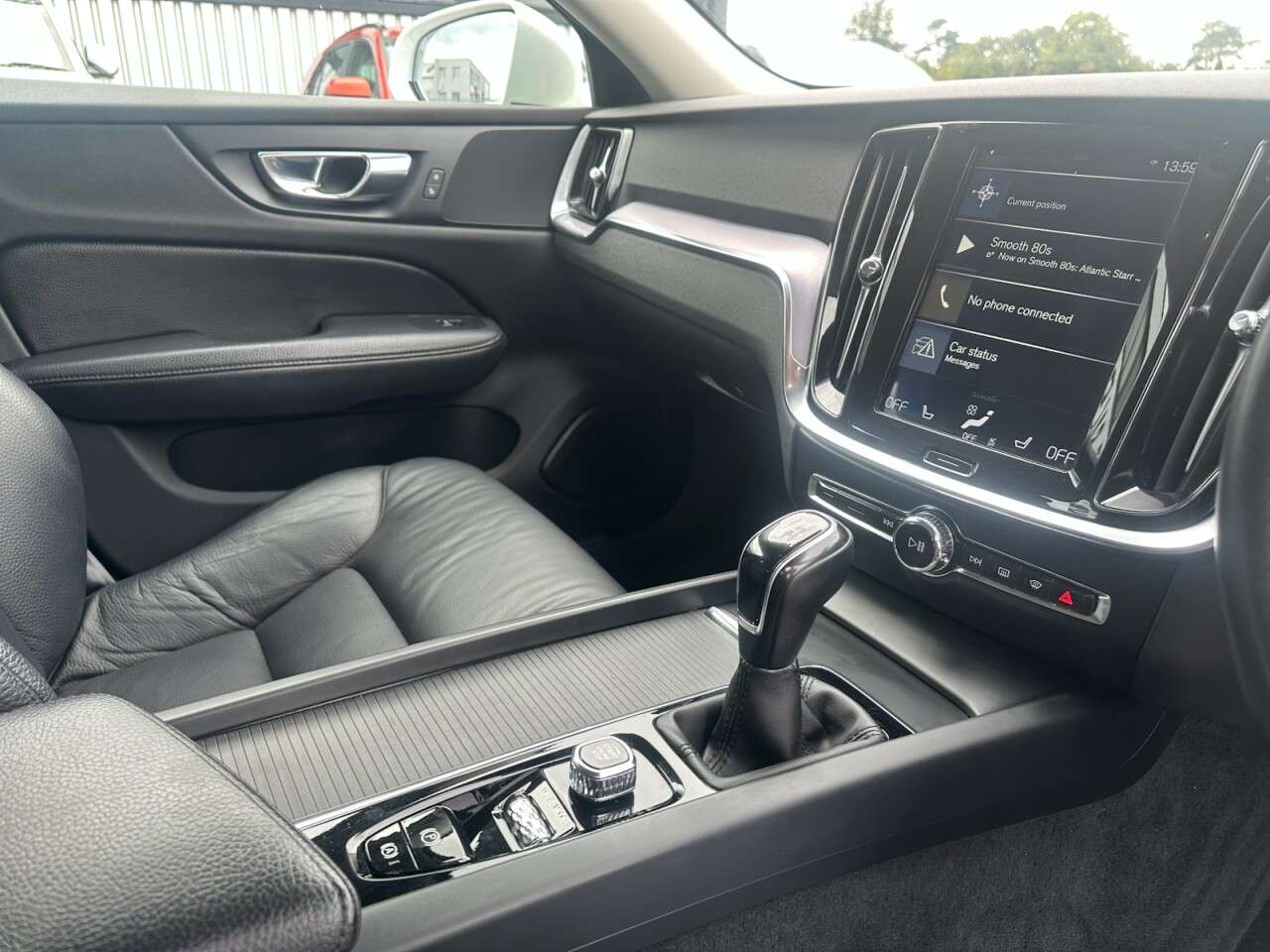 2020 VOLVO V60 2020 VOLVO V60