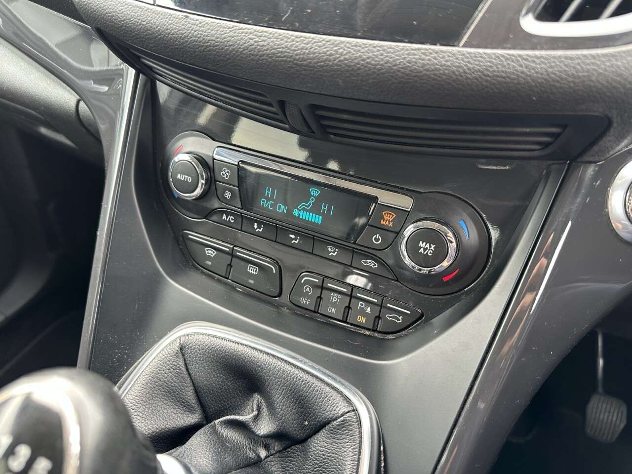 2015 FORD KUGA 2015 FORD KUGA