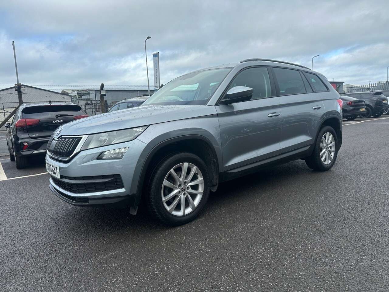 A 2020 SKODA KODIAQ 1.5 TSI ACT SE SUV 5dr Petrol DSG Euro 6 (s/s) (5 Seat) (150 ps) APPLE CARP A 2020 SKODA KODIAQ 1.5 TSI ACT SE SUV 5dr Petrol DSG Euro 6 (s/s) (5 Seat) (150 ps) APPLE CARP
