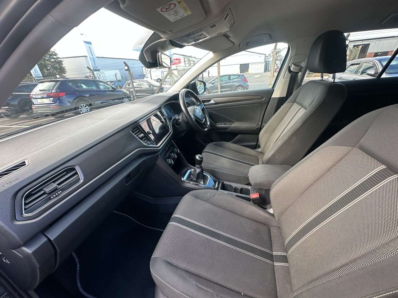2019 VOLKSWAGEN T-ROC 2019 VOLKSWAGEN T-ROC