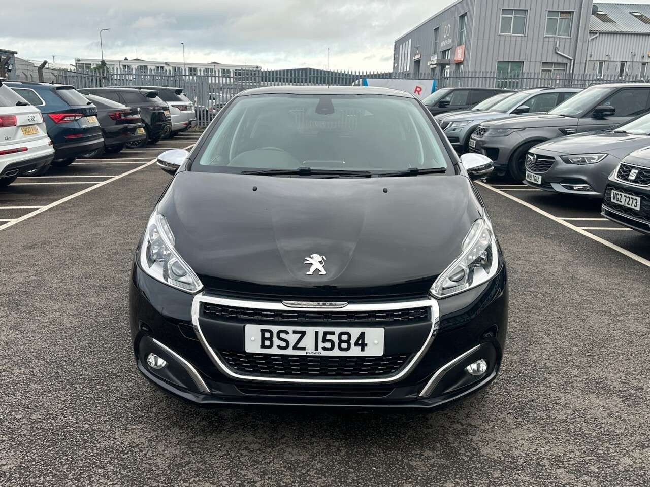2017 PEUGEOT 208 2017 PEUGEOT 208