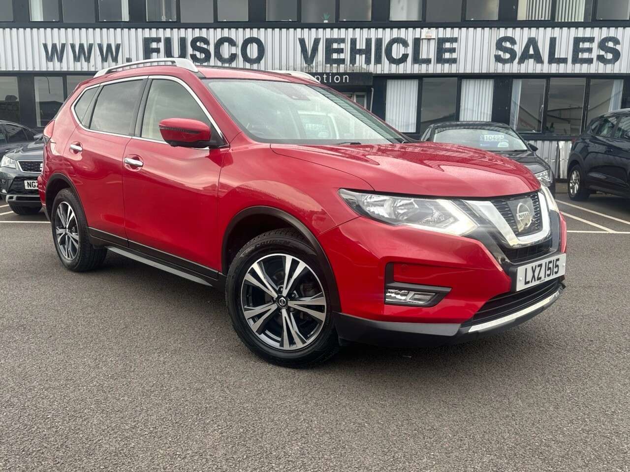 A 2017 NISSAN X-TRAIL 1.6 DIG-T N-Connecta SUV 5dr Petrol Manual Euro 6 (s/s) (163 ps) 360° C A 2017 NISSAN X-TRAIL 1.6 DIG-T N-Connecta SUV 5dr Petrol Manual Euro 6 (s/s) (163 ps) 360° C