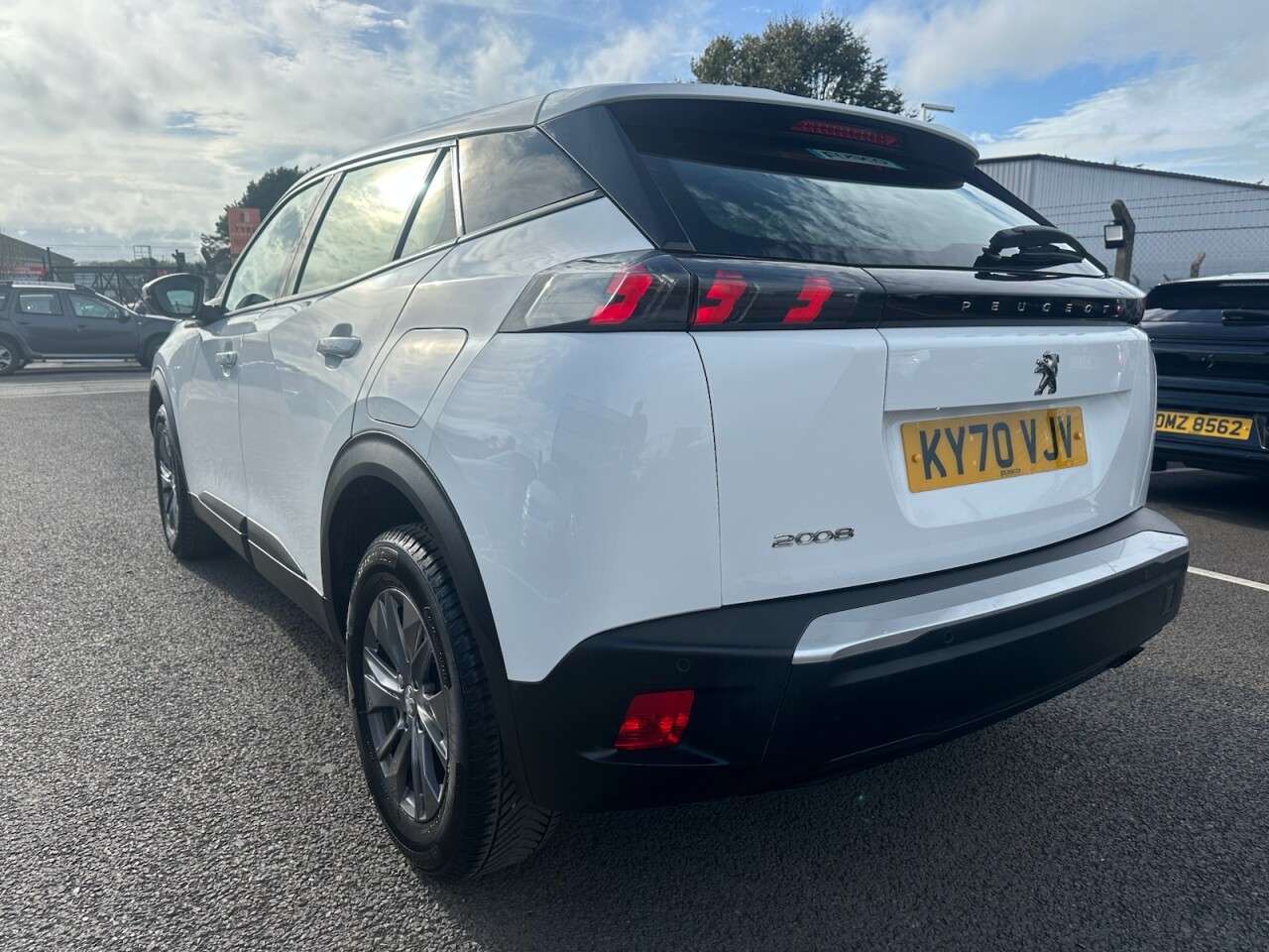 2020 PEUGEOT 2008 2020 PEUGEOT 2008