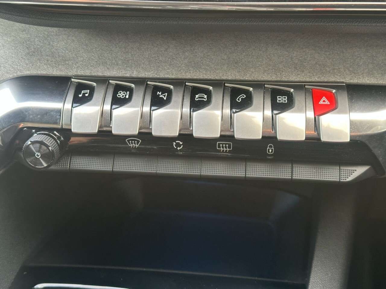 2023 PEUGEOT 3008 2023 PEUGEOT 3008