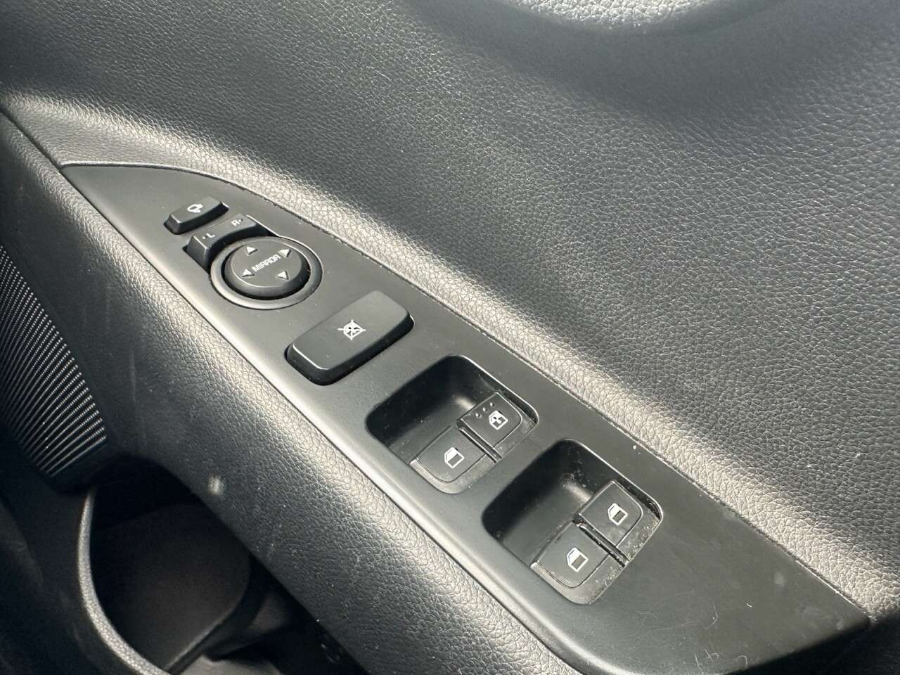 2021 KIA STONIC 2021 KIA STONIC
