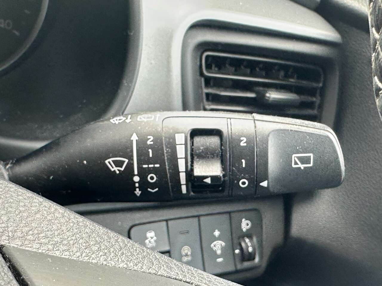 2021 KIA STONIC 2021 KIA STONIC