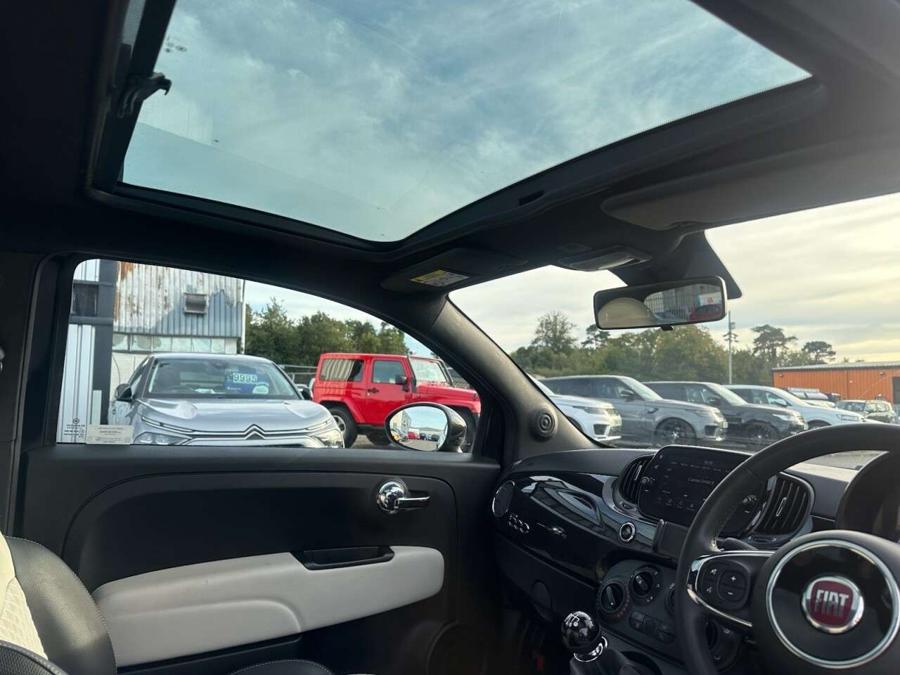 2023 FIAT 500 2023 FIAT 500
