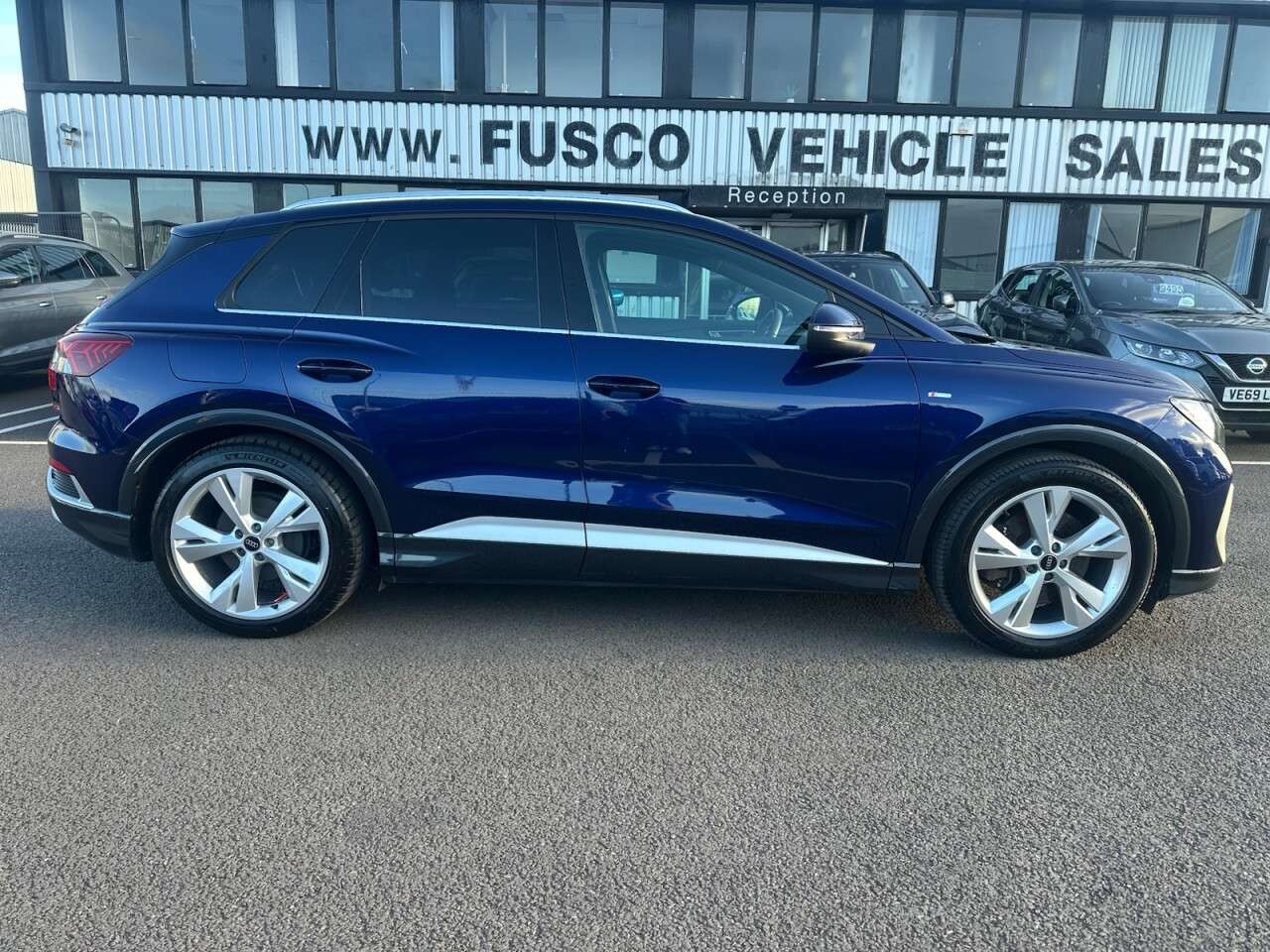 A 2023 AUDI Q4 E-TRON 40 S line SUV 5dr Electric Auto 82kWh (204 ps) SAT NAV, APPLE CARPLAY A 2023 AUDI Q4 E-TRON 40 S line SUV 5dr Electric Auto 82kWh (204 ps) SAT NAV, APPLE CARPLAY